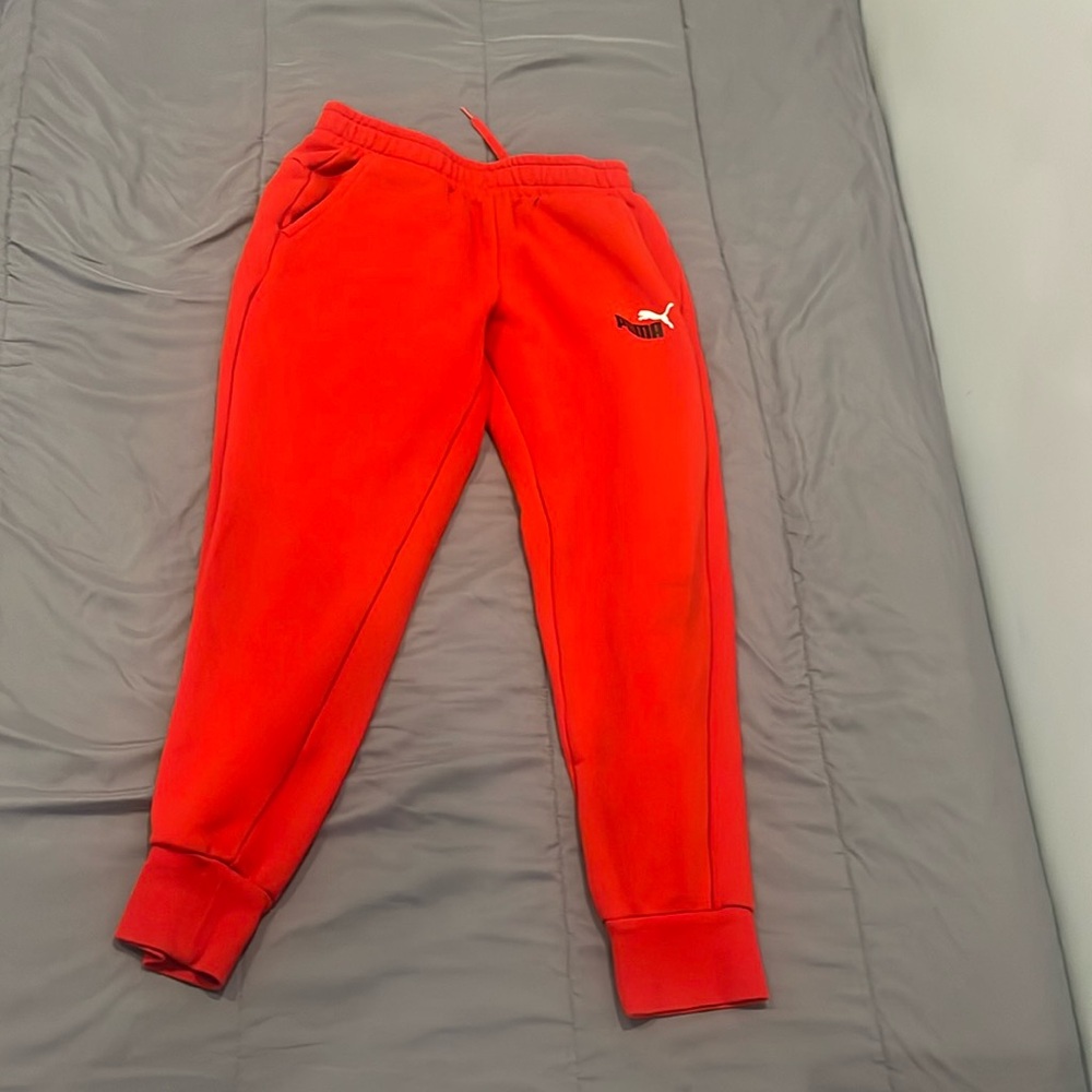 Red puma sweatpants size small men’s